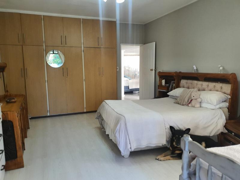 5 Bedroom Property for Sale in Parow North Western Cape
